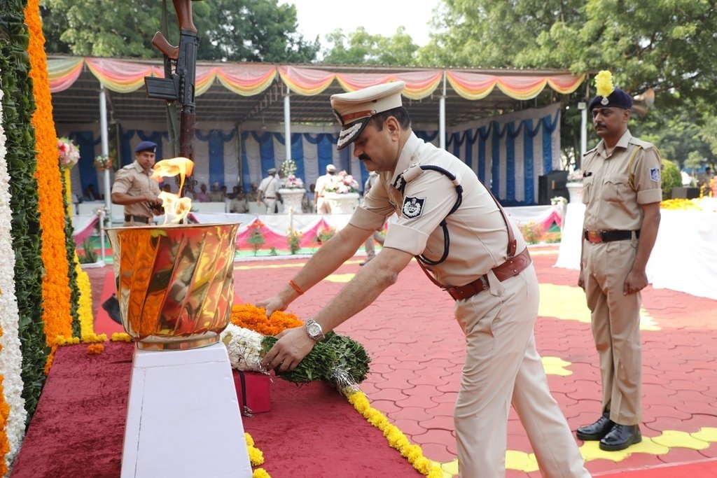 कर्तव्य की वेदी पर प्राण देने वालों की कमी नहीं: आईजी