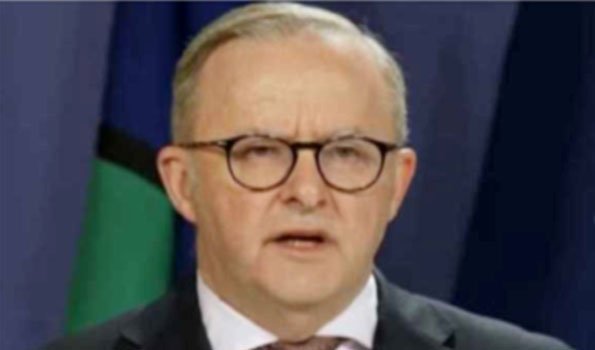 अल्बानीज ने चुनाव से पहले मंत्रिमंडल में फेरबदल की घोषणा की