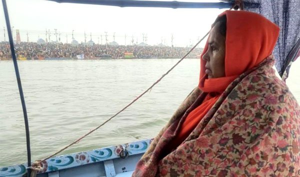 संगम पर स्नान करते हुए जनता का विराट रूप देखा: उमा भारती