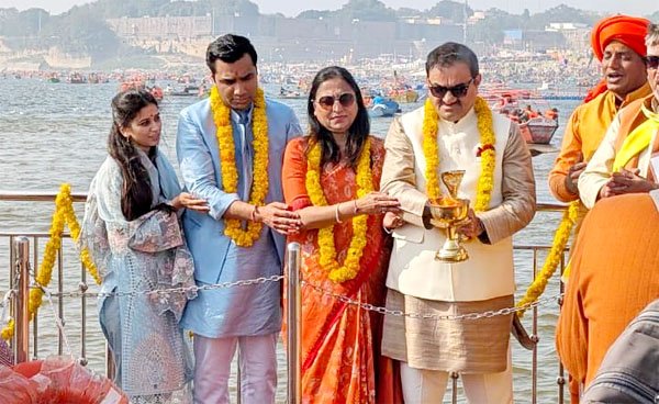 महाकुंभ की भव्यता से अभिभूत हुये गौतम अदाणी