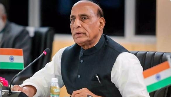 अपनी क्षमता और आकांक्षाओं को ‘विकसित भारत’ की यात्रा के साथ जोड़ें युवा: राजनाथ