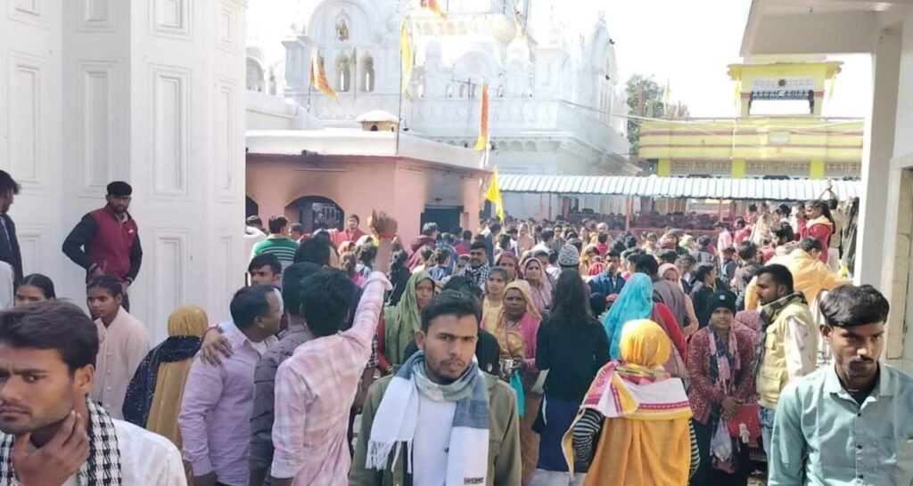 नए वर्ष पर बांदकपुर मंदिर में उमड़ा जनसैलाब