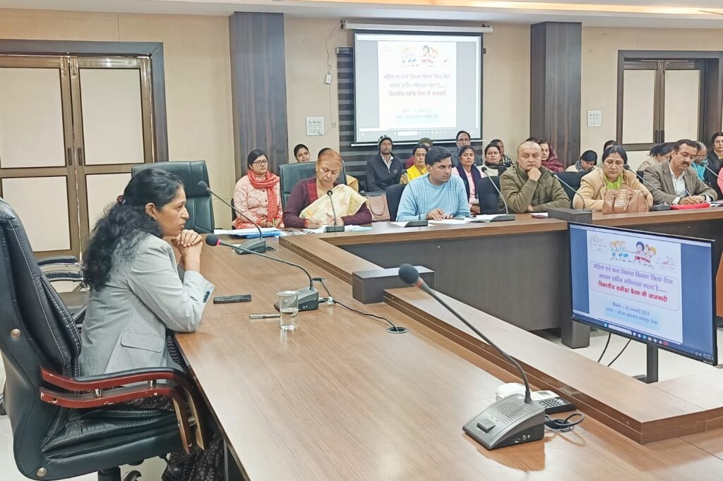 कम प्रगति वाले सुपरवाइजर की रोकी वेतन, एक का निलंबन