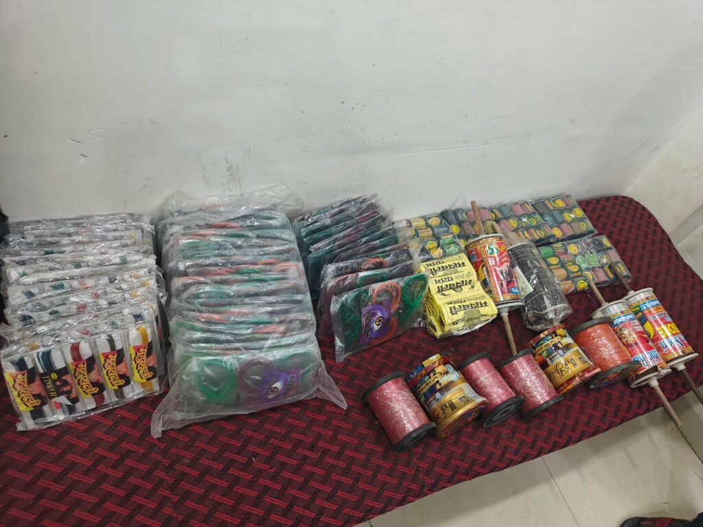 गलगला में बिक रहा था प्रतिबंधित चायनीज मांझा