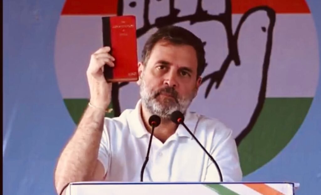 राहुल गांधी, मल्लिकार्जुन खड़गे सहित कई दिग्गज महू पहुंचे ।