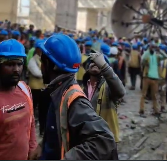 बडी संख्या मे मजदूर दबे