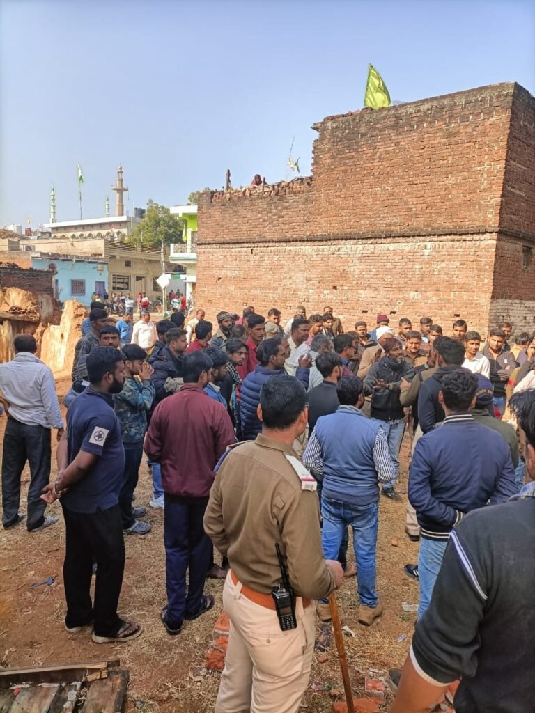 जमीन खाली कराने पर विवाद