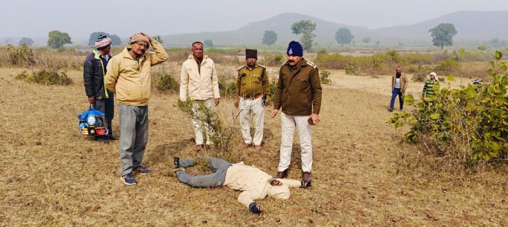   अपने जाल में स्वयं फंसा शिकारी..? मौत