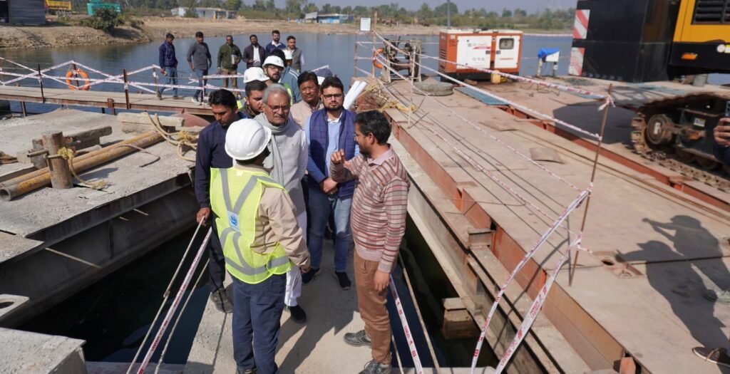 सांसद ने कहा जल प्रदाय योजना के सभी निर्माण कार्य तेजी से पूरा करें