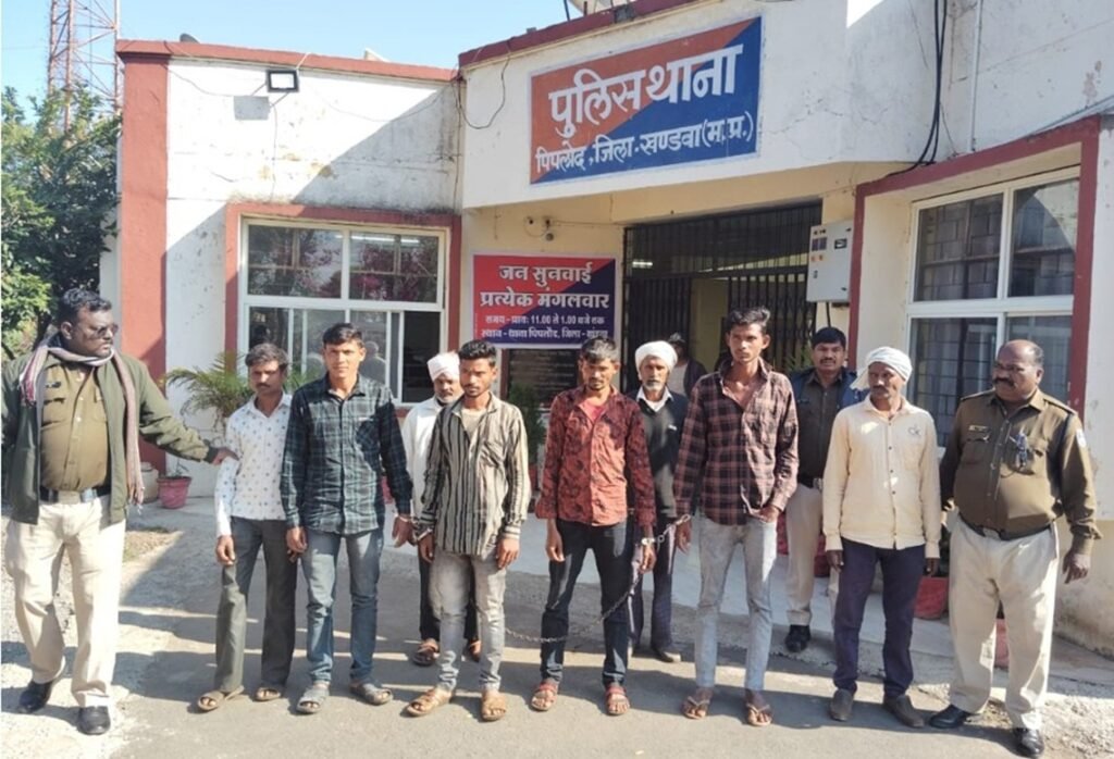 पिपलोद पुलिस जंगलों के 8 पत्थरबाज फिर पकड़ लाई