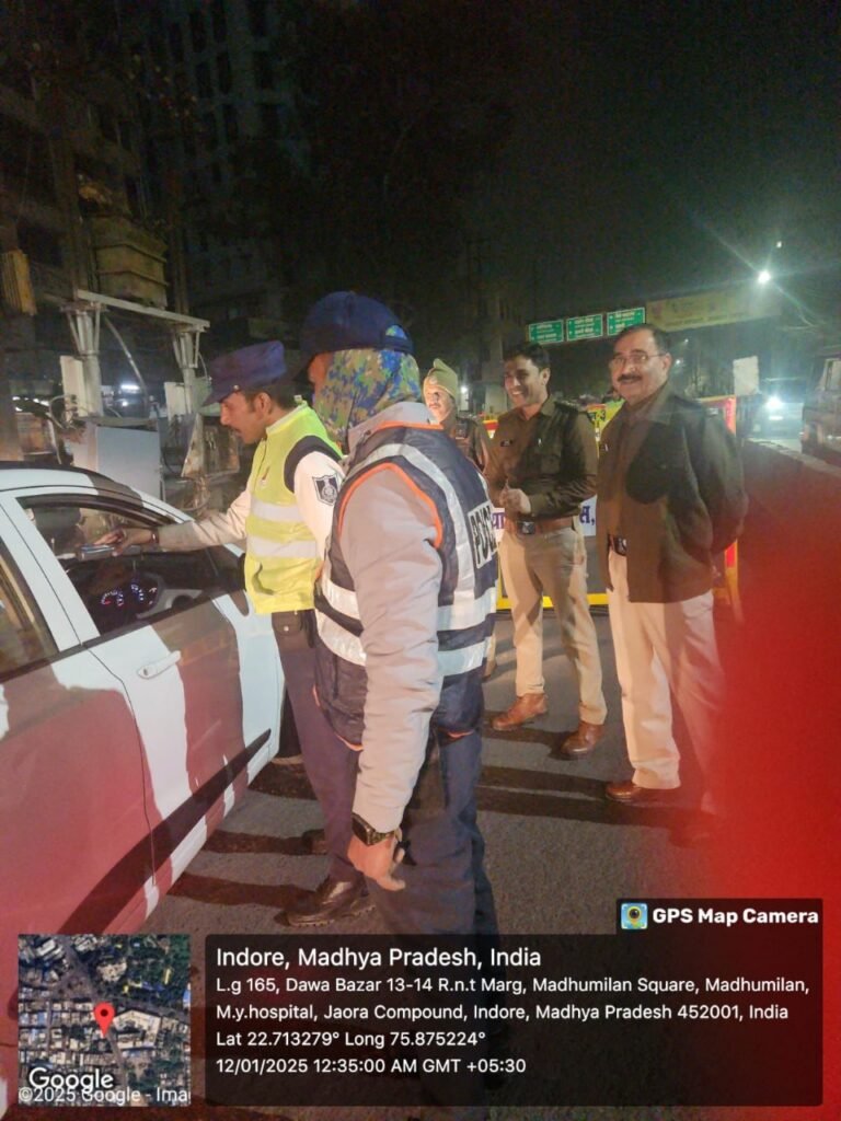 पुलिस की कॉम्बिंग गश्त.