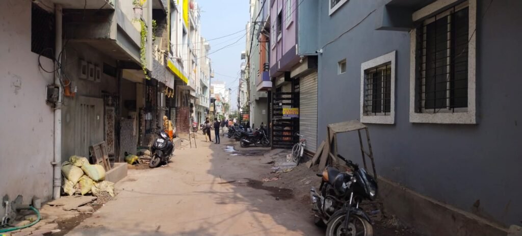 रहवासियों को नहीं मिल रहा नर्मदा का पानी