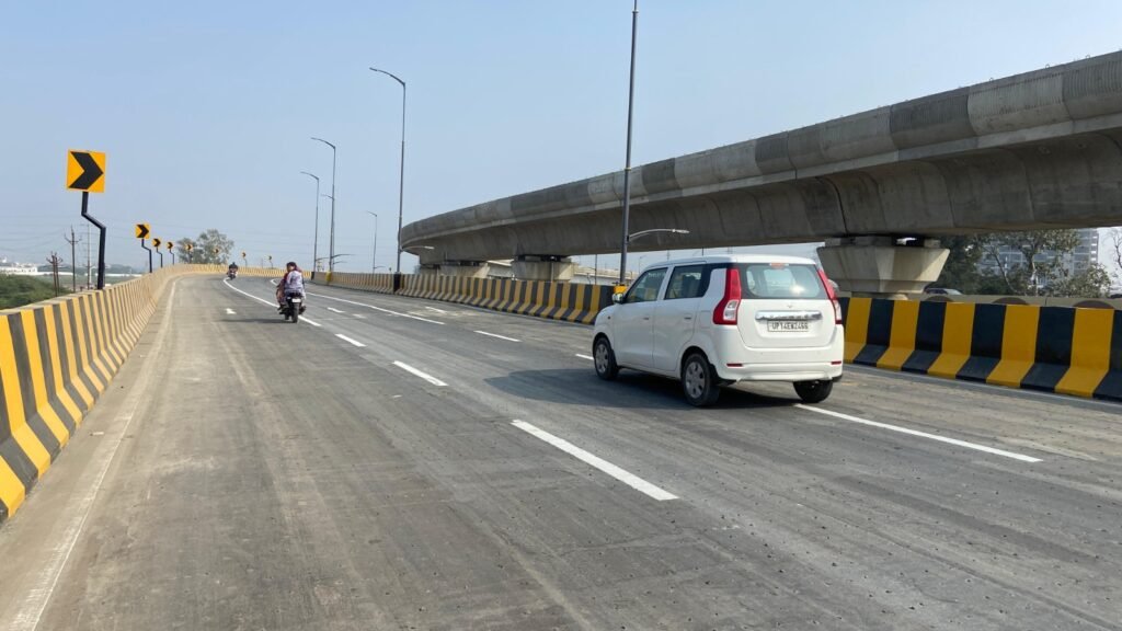 लव कुश फ्लाईओवर ब्रिज की दूसरी भुजा भी शुरू