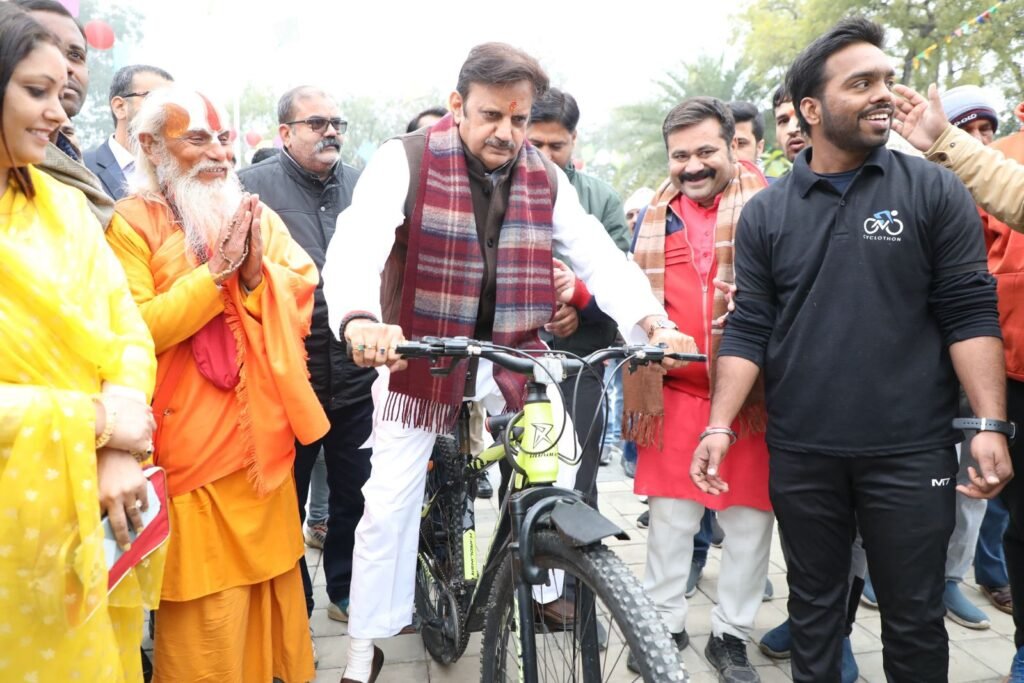 मकर संक्रांति पर आनंद उत्सव में उप मुख्यमंत्री राजेन्द्र शुक्ल हुए शामिल