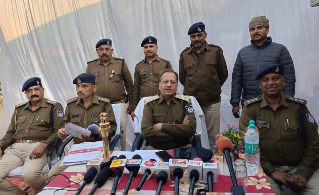  सरे राह बाइक-नकदी लूटने वाले 3 युवक गिरफ्तार