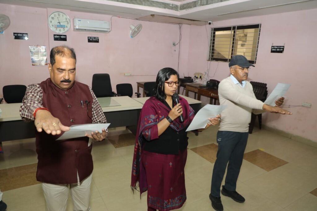 मतदाता दिवस के उपलक्ष्य में दिलाई गई शपथ