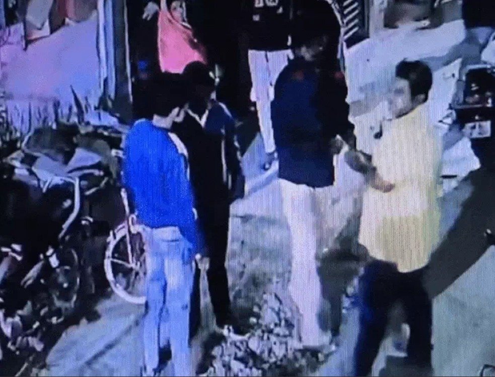 पुरानी रंजिश में बदमाशों ने युवक पर किया हमला