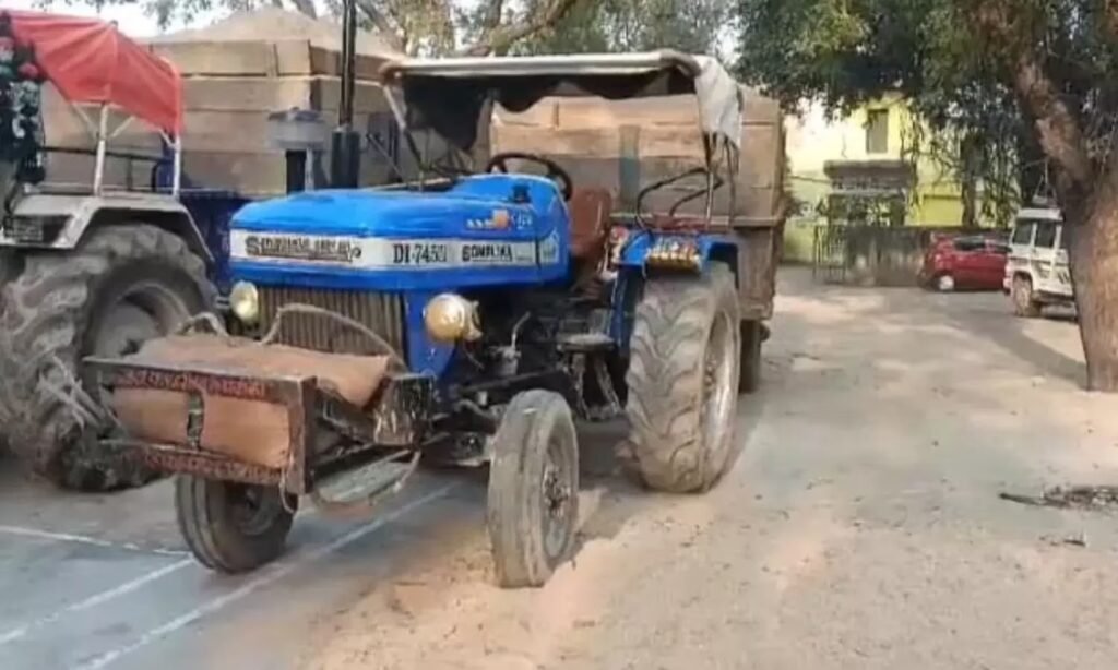 भिंड में रेत माफिया ने कलेक्टर पर कर दिया हमला, कार में टक्कर मारी, पुलिस ने पांच राउंड फायरिंग कर खदेड़ा