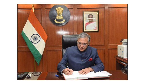 चुनाव आयोग हमेशा मतदाताओं के साथ है : ज्ञानेश