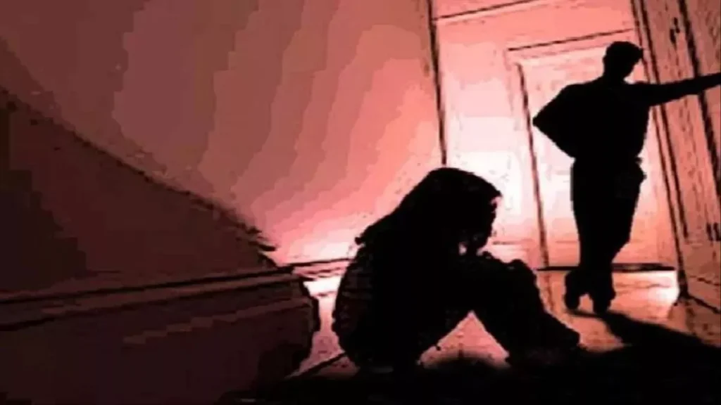 प्रेम जाल में फंसा किशोरी की लूटी अस्मत