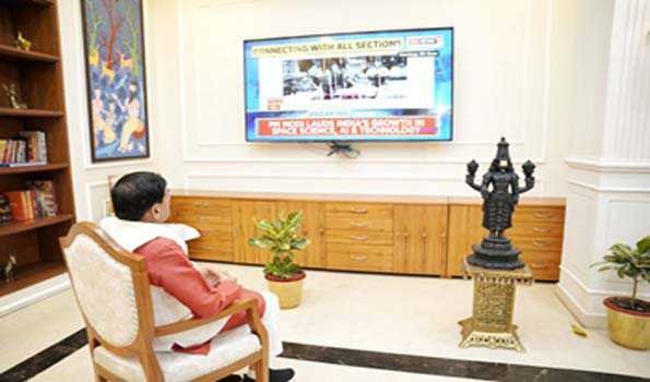 मोदी ने की मध्यप्रदेश के पोल वाल्टर देव कुमार मीणा की सराहना