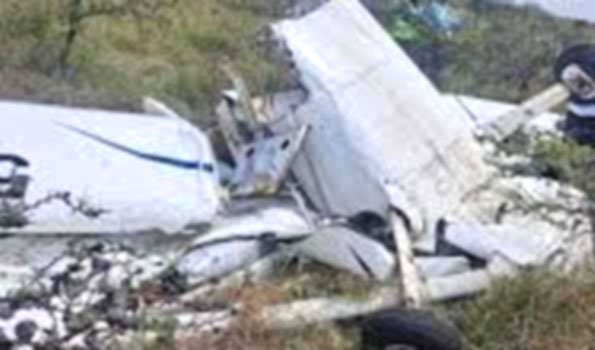 केन्या में विमान दुर्घटनाग्रस्त होने से दो लोगों की मौत