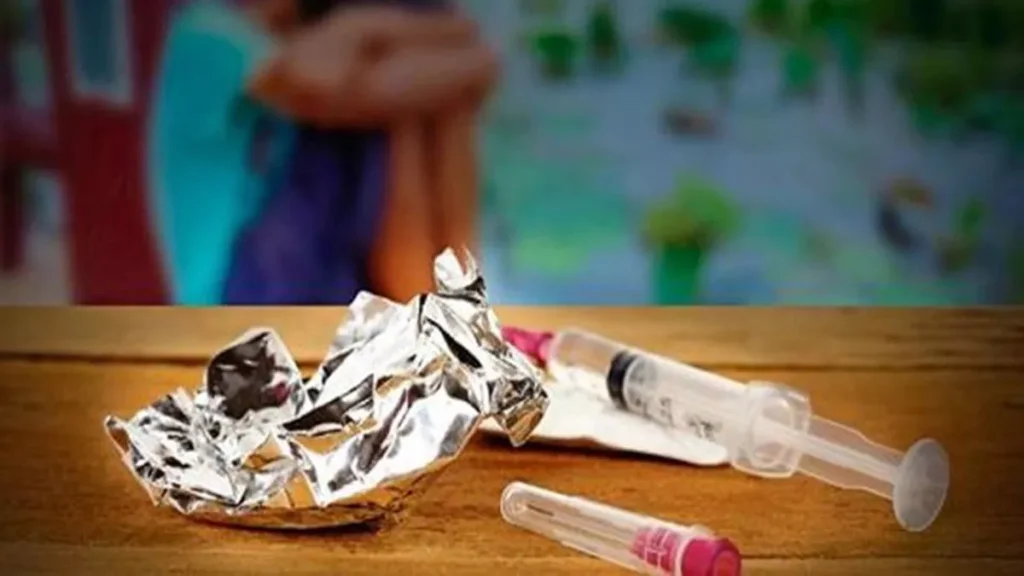 600 नशीले इंजेक्शन के साथ चार सौदागर पकड़ाए 