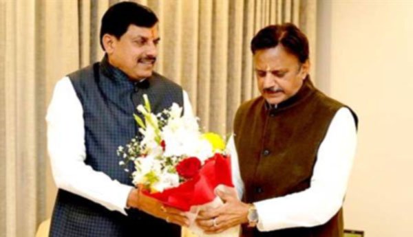 यादव से शुक्ल ने नई दिल्ली में की सौजन्य भेंट