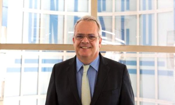 सात हजार भाषाएं विलुप्त होने के कगार पर हैंः टिम कर्टिस