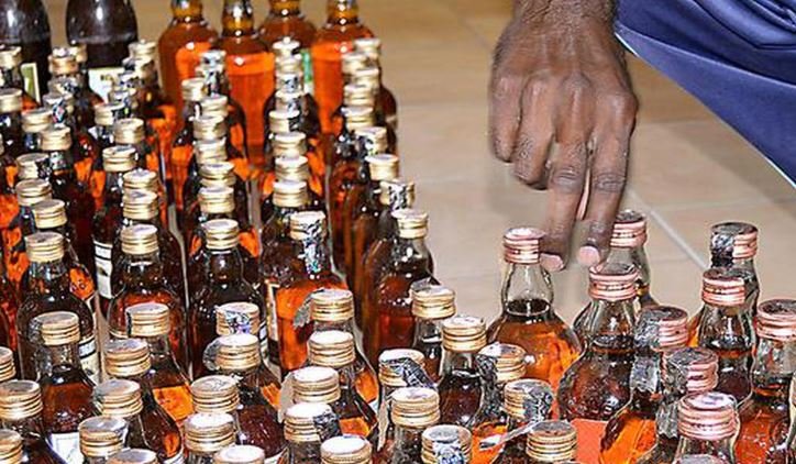 360 किलोग्राम लाहन के साथ 20 लीटर देशी शराब जब्त
