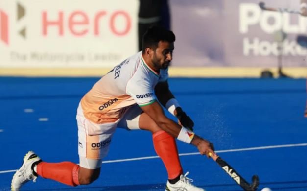 हरमनप्रीत के दो गोल की मदद से भारत ने इंग्लैंड को हराया