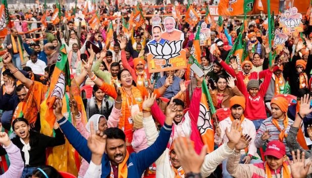 मतगणना के बीच बीजेपी ने जारी किया पोस्टर