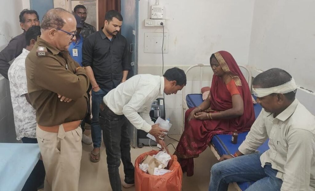 बाइक से अनियंत्रित होकर गिरी बाइक सवार, मां-बेटे दोनों घायल 