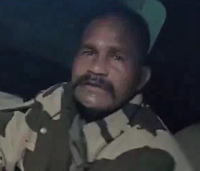 शराब पीने से रोका तो एसआई को पीटा