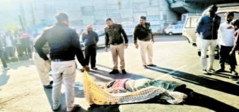 ट्रेक्टर ने रौंदा, बहन की मौत, भाई घायल 