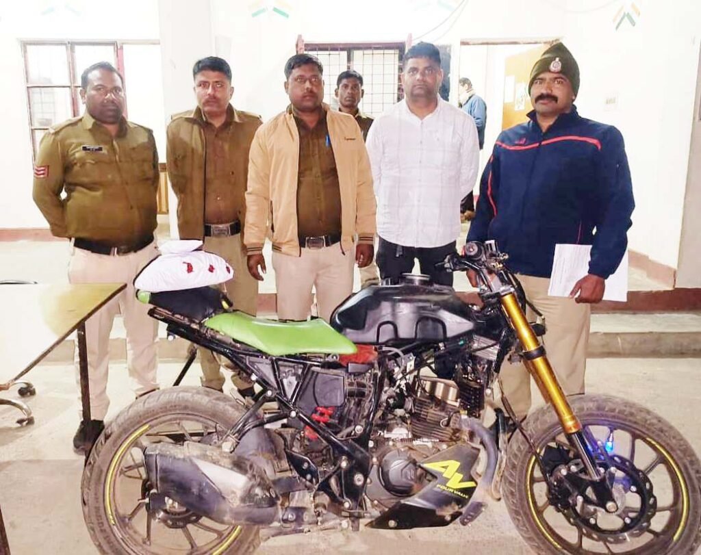 955 ग्राम गांजा के साथ बाल अपचारी सहित दो गिरफ्तार