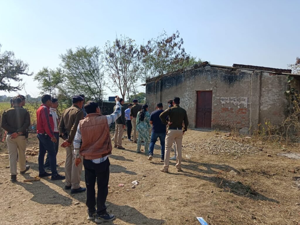 मवेशियों के अवशेष मिलने पर दो लोगों पर मामला दर्ज 