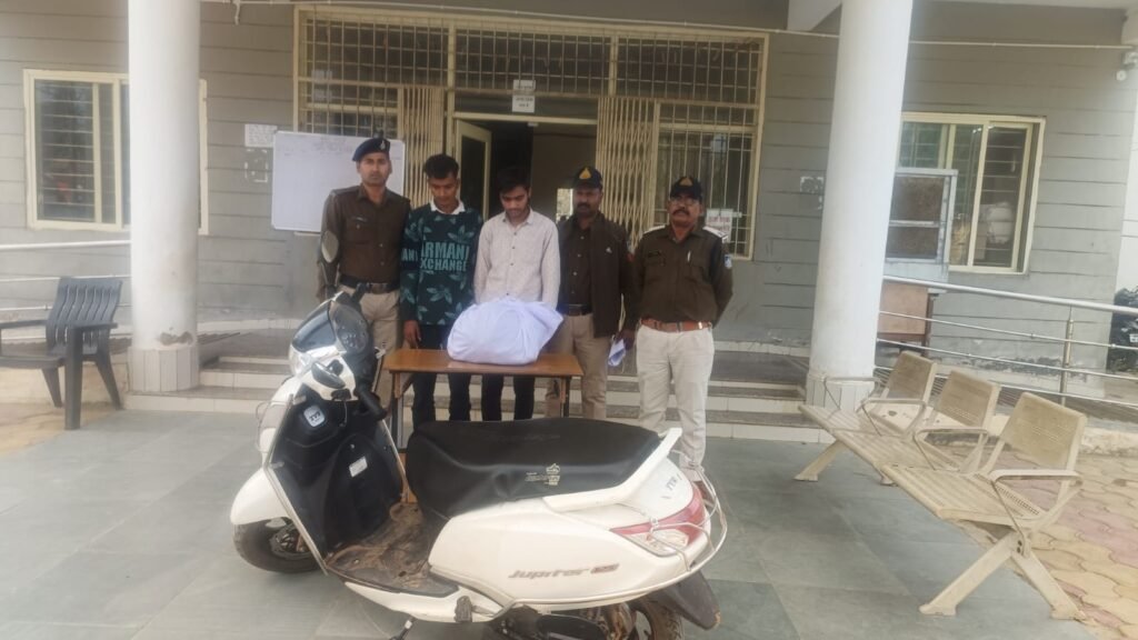 नशीली सिरप विक्रेता को बहरी पुलिस नें किया गिरफ्तार, पहुंचाया जेल 