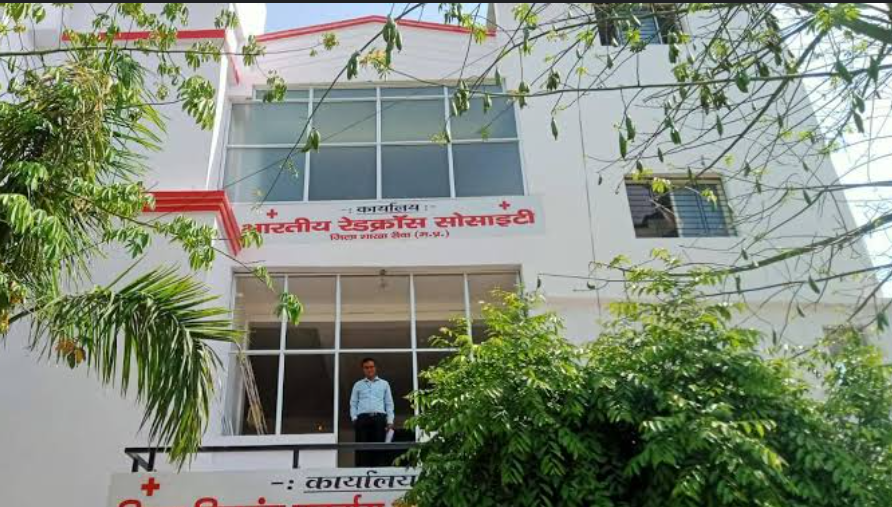 भारतीय रेडक्रास सोसायटी रीवा ने प्रदेश स्तरीय प्रथम पुरस्कार के लिये हुआ चयन