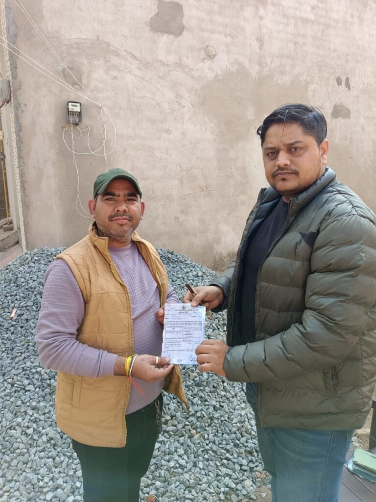 सीएण्डडी वेस्ट सडक पर डाला तो निगम ने वसूला जुर्माना