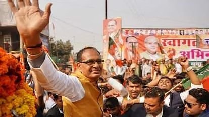 गरीबी मुक्त भारत के लिए गरीबी मुक्त गांव, शिवराज बोले-हर गरीब को पक्का मकान पीएम मोदी का संकल्प