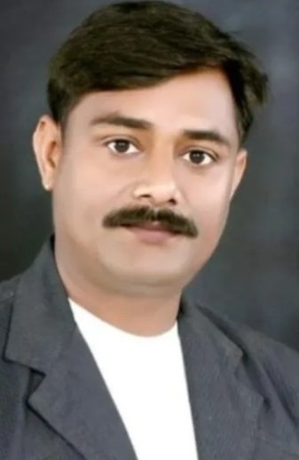 स्कूली बच्चों से राष्ट्रपति का नाम पूछने पर सरकारी कार्य में बाधा डालने का मामला दर्ज