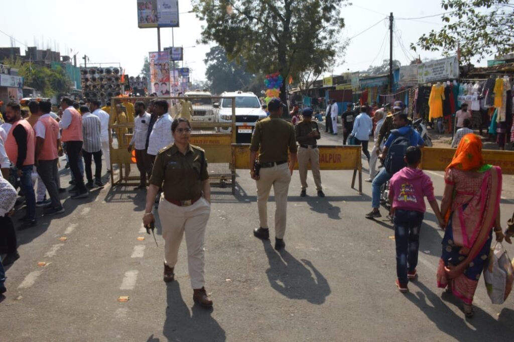 घाटों तक पहुंचने में नहीं हुई असुविधा, बढिय़ा रही यातायात व्यवस्था