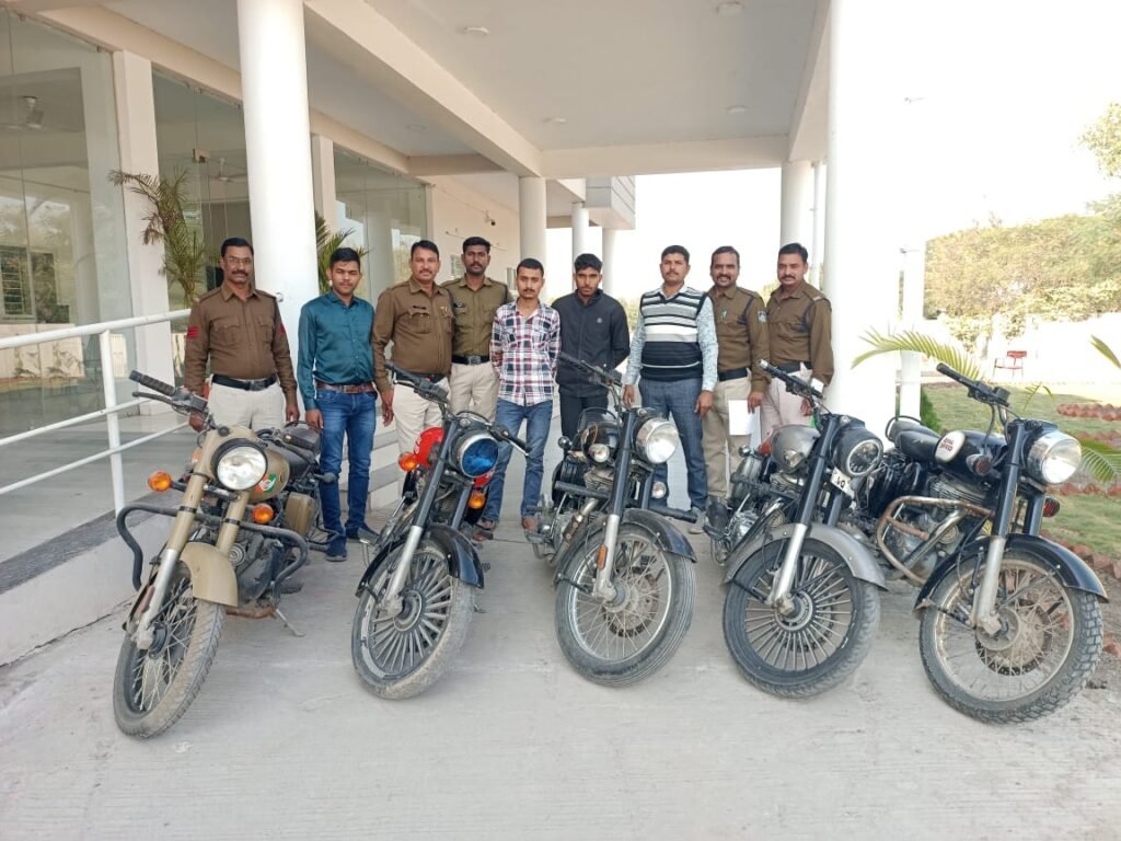 5 चोरी की बुलेट बरामद, दो आरोपी गिरफ्तार