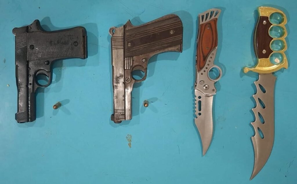 तीन पिस्टल के साथ दो बदमाश पकड़ाए