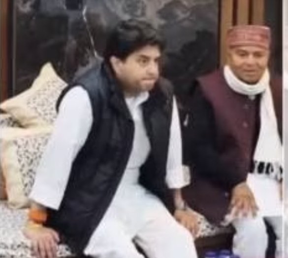 पूर्व नेता प्रतिपक्ष गोविंद सिंह के घर पहुंचे केंद्रीय मंत्री सिंधिया