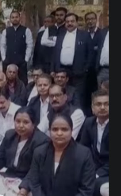 भिंड में वकीलों ने किया विरोध-प्रदर्शन, अधिवक्ता संशोधन बिल 2025 वापस लेने की मांग