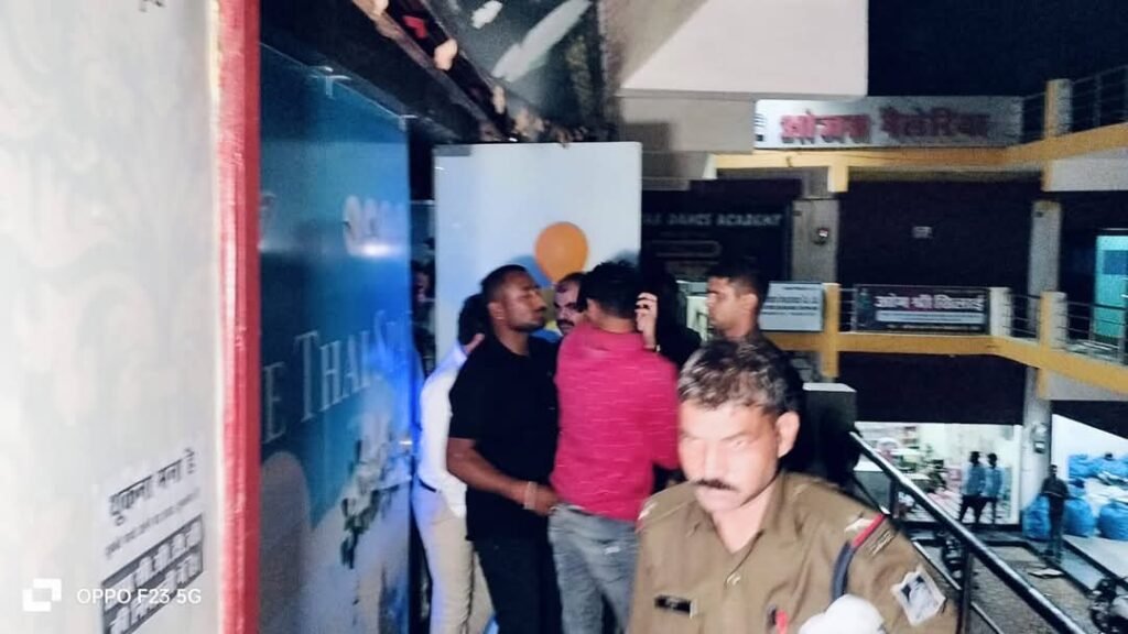 स्पा सेंटर की आड़ मे देह व्यापार करने वाले 11 लोगों पर मामला पंजीबद्ध