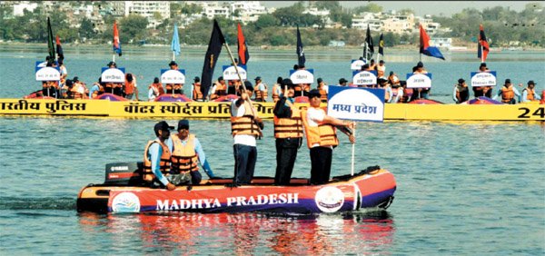 557 पुलिस जवान दिखाएंगे साहस