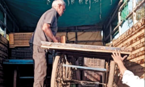 निगम ने बोट क्लब से हटाया अतिक्रमण